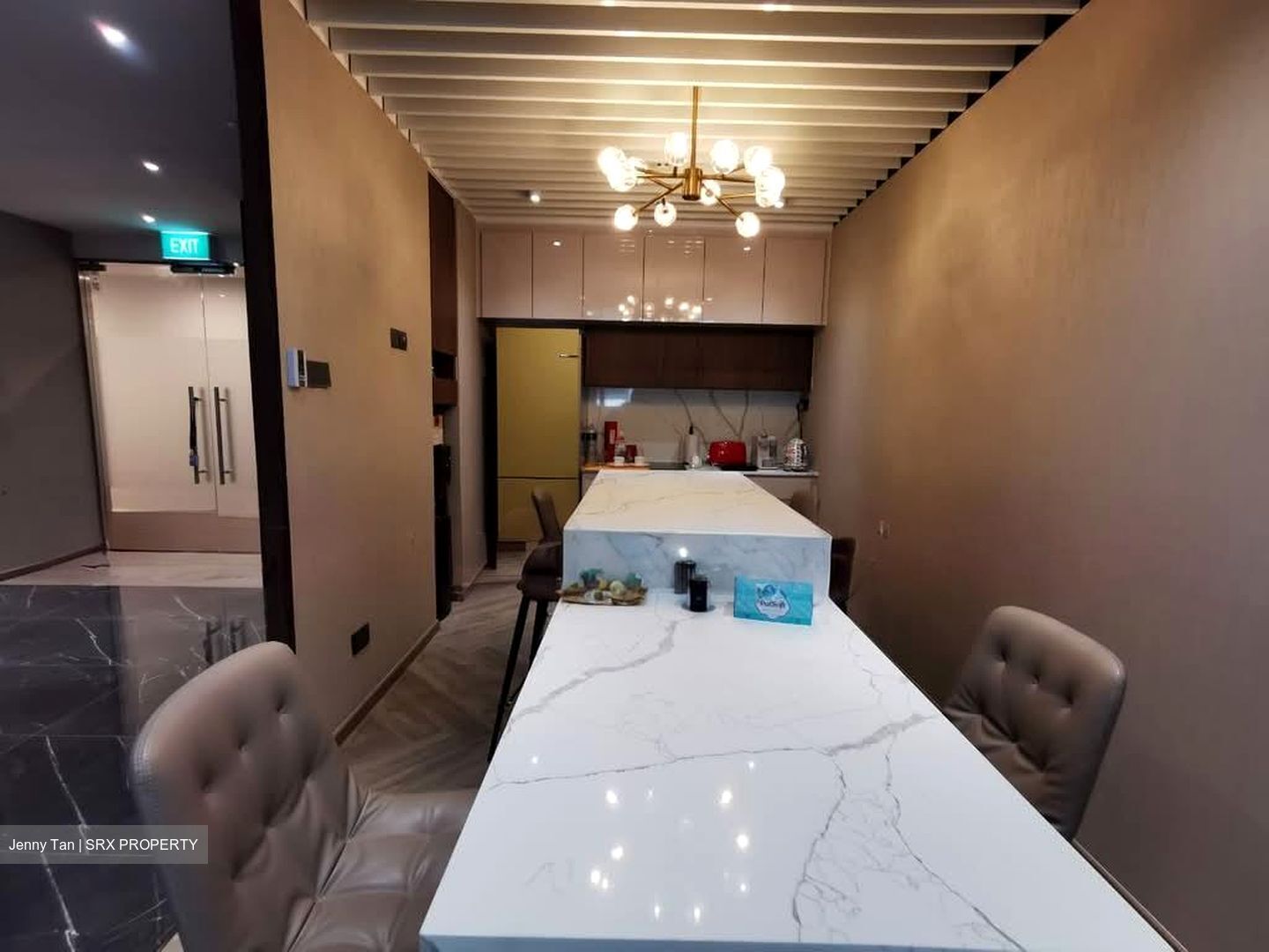 111 Somerset (D9), Office #570020781